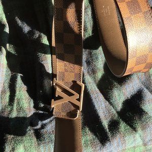 Louis Vuitton — Belt